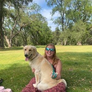 Meet your Posher, Abbey